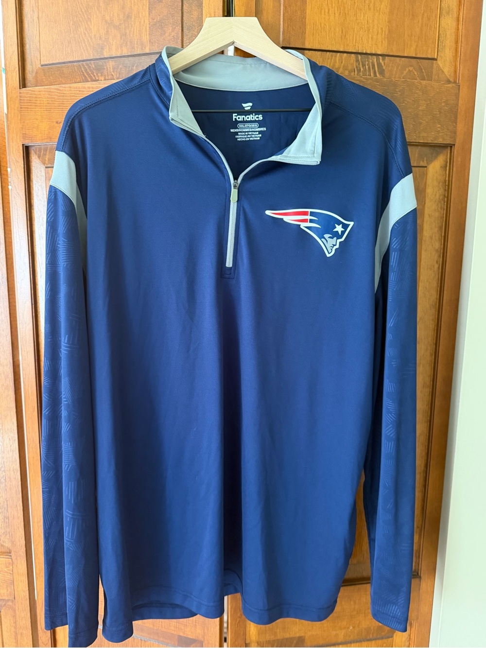 Fanatics Navy Quarter-Zip Pullover with Gray Accents and Patriots Logo